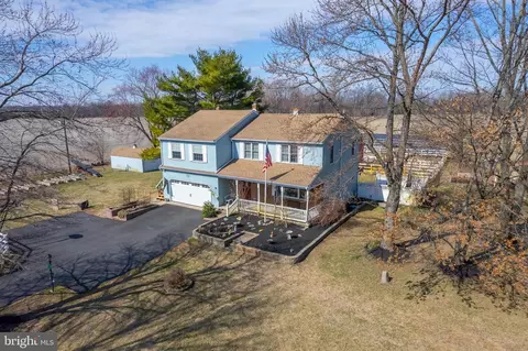 54 Vestry Rd, Swedesboro, NJ 08085