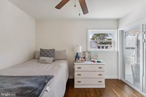 Bedroom - 136 Kenton Ave, Pitman, NJ 08071 photo 2 of 7