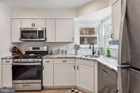 Kitchen - 136 Kenton Ave, Pitman, NJ 08071 photo 2 of 2
