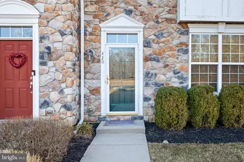 420 Aura Rd, Glassboro, NJ 08028