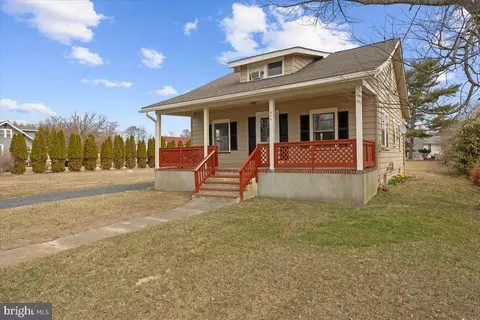 674 Delsea Dr, Sewell, NJ 08080
