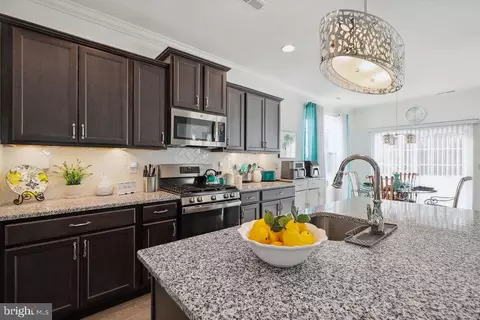 3785 Dorchester Dr, Williamstown, NJ 08094