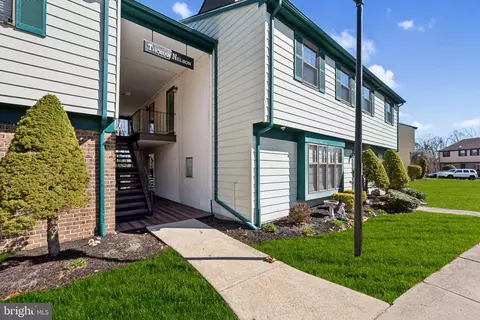 10 Thomas Nelson Bldg, Turnersville, NJ 08012