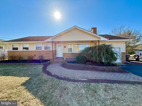 556 Kings Hwy, Mickleton, NJ 08056