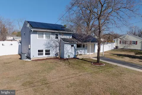 2 Kingsley Rd, Sewell, NJ 08080