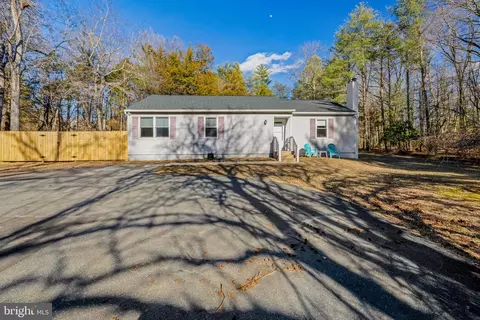 207 Bells Lake Rd, Turnersville, NJ 08012