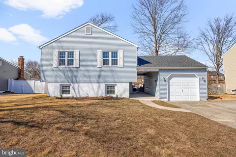 375 Swedesboro Rd, Gibbstown, NJ 08027