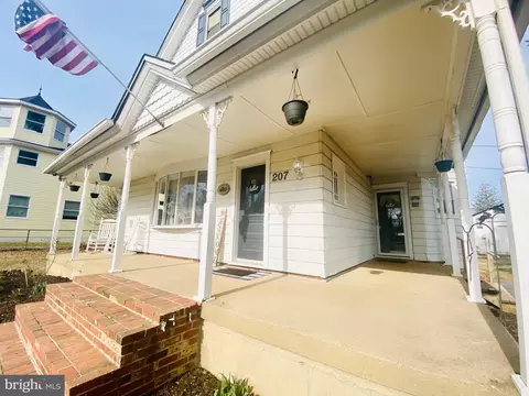 207 Church St, Williamstown, NJ 08094
