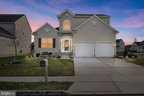 23 June Ann Dr, Clayton, NJ 08312