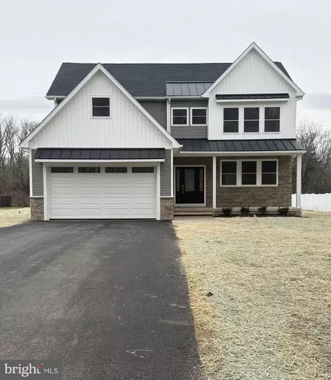 10 King Ct, Newfield, NJ 08344
