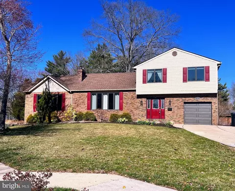 300 Poplar Ave, Pitman, NJ 08071
