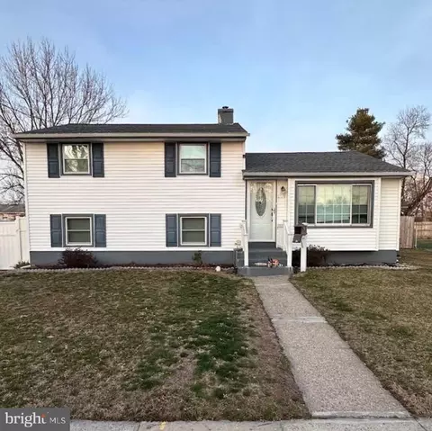 229 Windsor Ln, Westville, NJ 08093