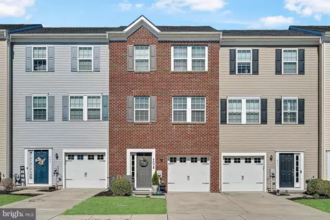 449 Dogwood Dr, Deptford, NJ 08096