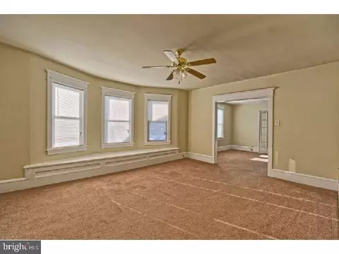 Living - 407 N Broadway, Pitman, NJ 08071 photo 3 of 7
