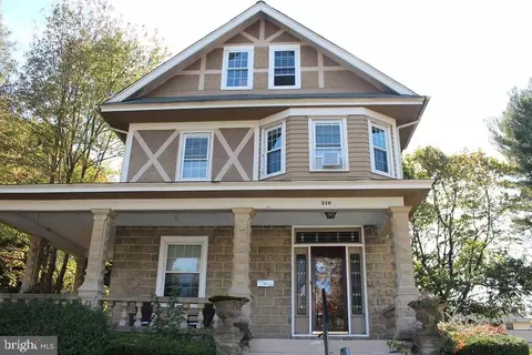 210 Dickinson Rd, Glassboro, NJ 08028