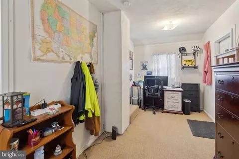 Entry Way - 161 Esplanade Ave, Pitman, NJ 08071 photo 5 of 5