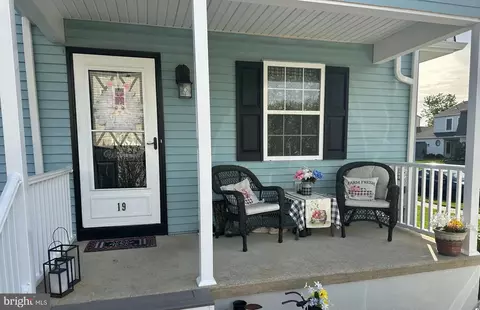 19 Fostertown Ln, Mullica Hill, NJ 08062