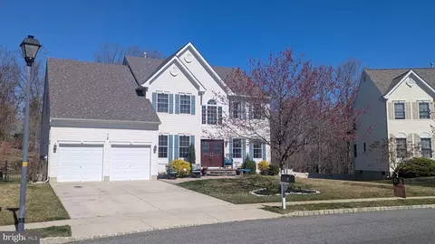 48 Lavender Dr, Sewell, NJ 08080