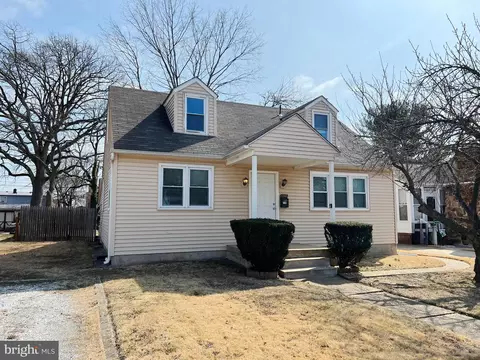 339 Greenwich Ave, Paulsboro, NJ 08066