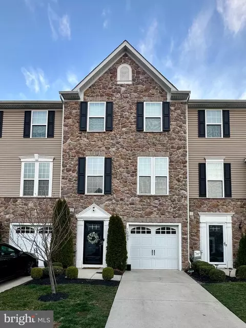 1043 Regency Pl, Sewell, NJ 08080