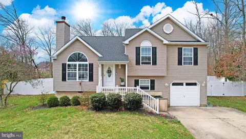 332 Copperfield Dr, Williamstown, NJ 08094