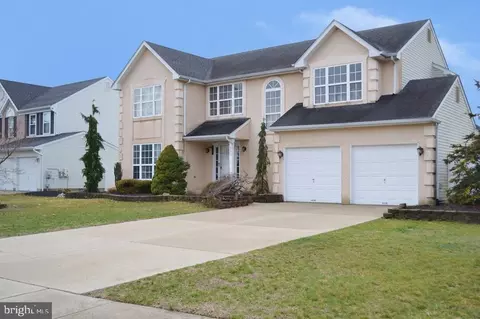 502 Coleman Dr, Clayton, NJ 08312