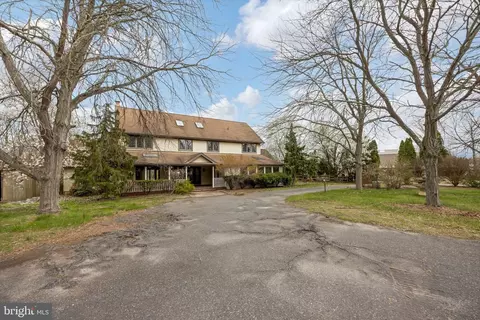 Exterior - 76 W Tomlin Sta, Mickleton, NJ 08056 photo 3 of 5