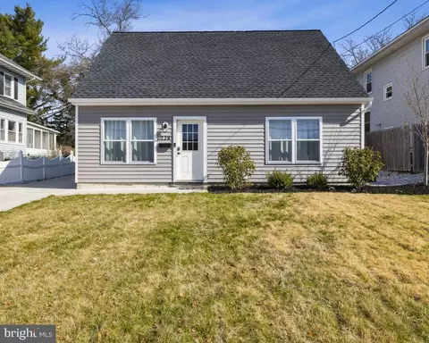 228 Queen St, Woodbury, NJ 08096