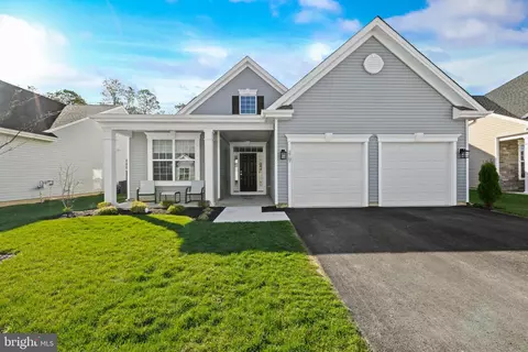 3767 Castleton Dr, Williamstown, NJ 08094