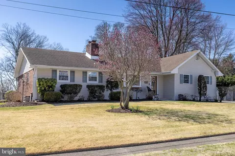 44 Jones Ave, Deptford, NJ 08096