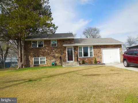 415 College Blvd, Wenonah, NJ 08090
