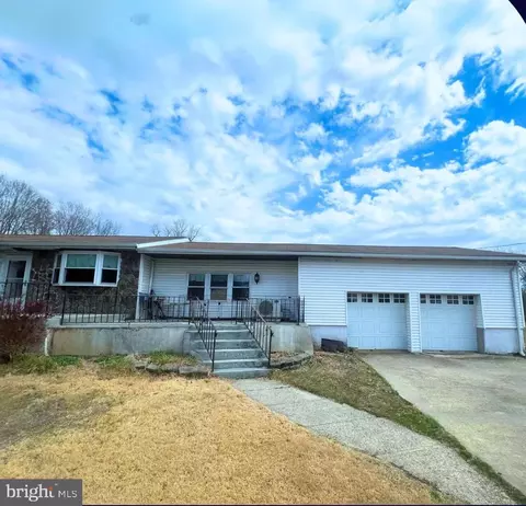 550 Fennel Rd, Monroeville, NJ 08343