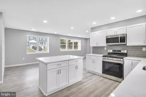 104 Isabella Dr, Glassboro, NJ 08028