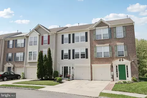 71 Clemens Ln, Turnersville, NJ 08012