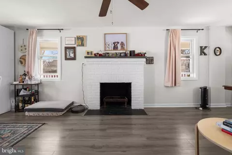 Living - 231 West Ave, Pitman, NJ 08071 photo 1 of 1