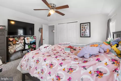 Bedroom - 231 West Ave, Pitman, NJ 08071 photo 1 of 2