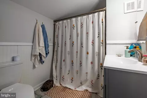 Bath - 231 West Ave, Pitman, NJ 08071 photo 1 of 2