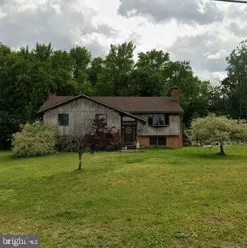 102 Lincoln Rd, Mullica Hill, NJ 08062