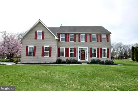 Exterior - 261 Jennings Way, Mickleton, NJ 08056 photo 3 of 7