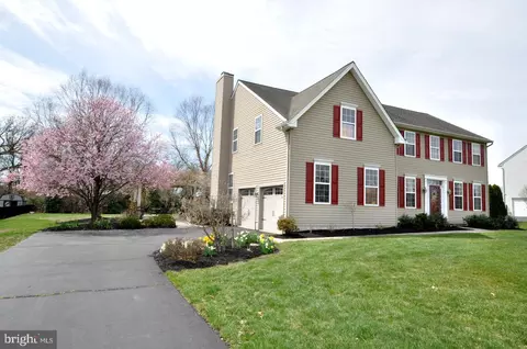 Exterior - 261 Jennings Way, Mickleton, NJ 08056 photo 5 of 7