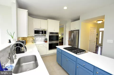Kitchen - 261 Jennings Way, Mickleton, NJ 08056 photo 2 of 5