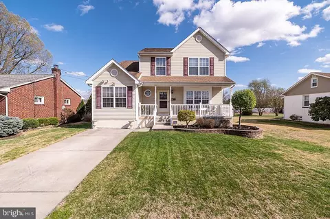 130 S Poplar St, Gibbstown, NJ 08027