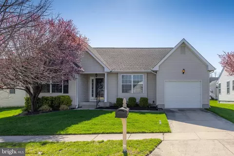 606 Monarda Trl, Mullica Hill, NJ 08062