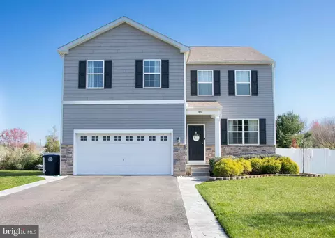 915 Twelve Oaks Dr, Williamstown, NJ 08094