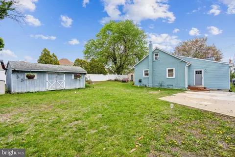 101 River Road Dr, Thorofare, NJ 08086