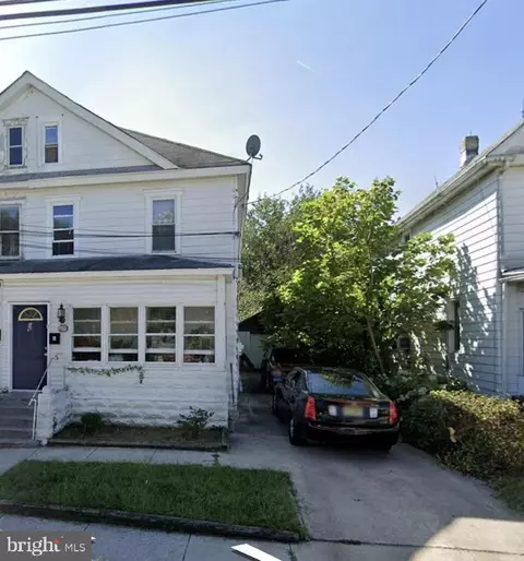 16 Capitol St, Paulsboro, NJ 08066