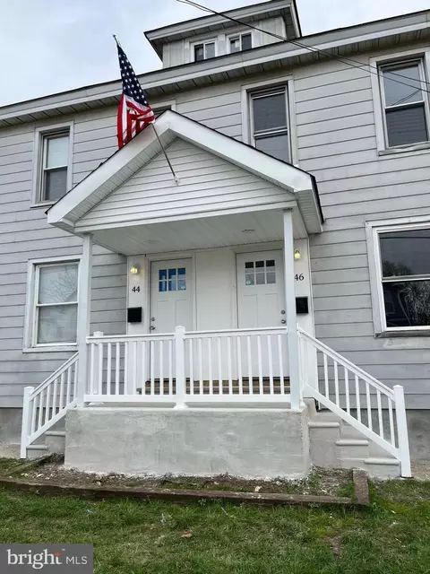 44 46 Capitol St, Paulsboro, NJ 08066