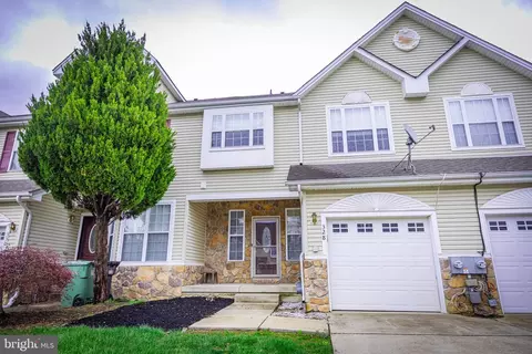 328 Keswick Dr, Woolwich Township, NJ 08085