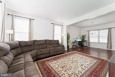 Entry Way - 311 Patsy Ct, West Deptford, NJ 08066 photo 2 of 3