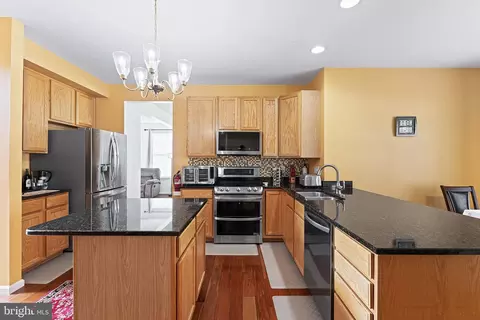 Kitchen - 311 Patsy Ct, West Deptford, NJ 08066 photo 2 of 4